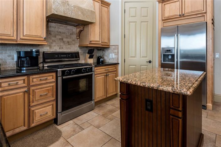 Image No.7-4 Bed House for sale