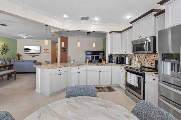 Image No.4-2 Bed Townhouse for sale