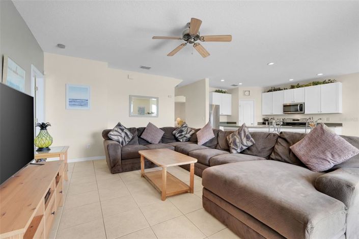 Image No.16-5 Bed House for sale