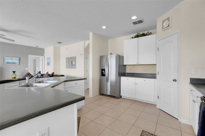 Image No.21-5 Bed House for sale