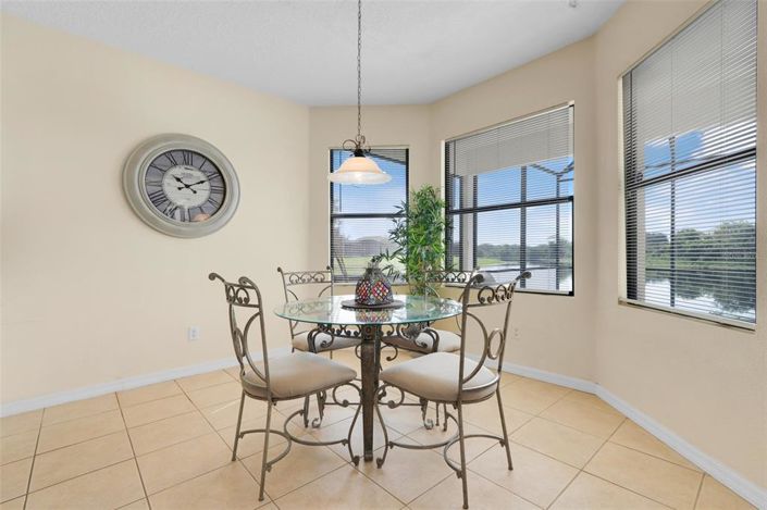 Image No.23-5 Bed House for sale