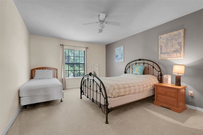 Image No.30-5 Bed House for sale