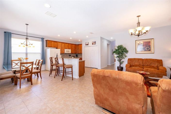 Image No.13-5 Bed House for sale