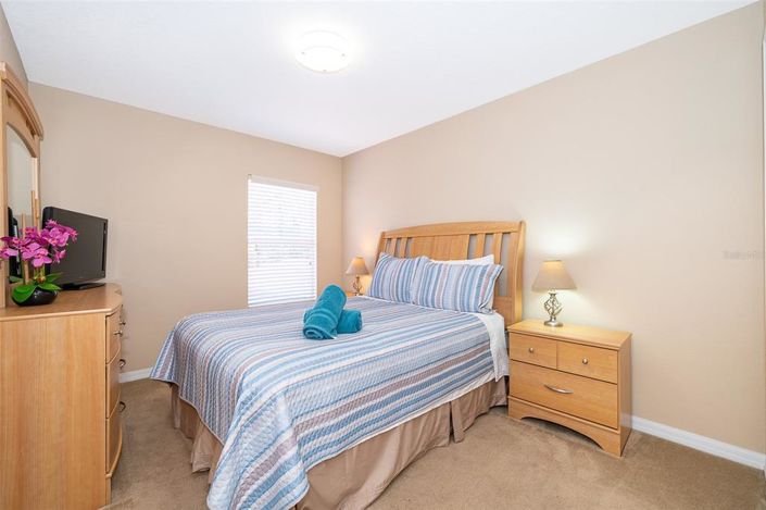 Image No.30-5 Bed House for sale