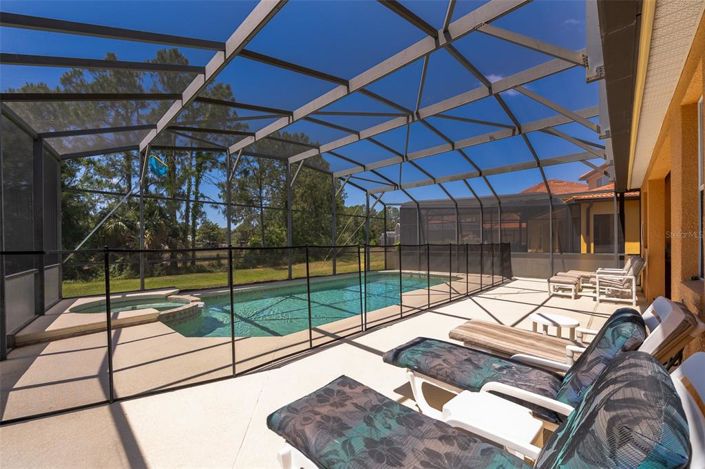 Image No.35-5 Bed House for sale