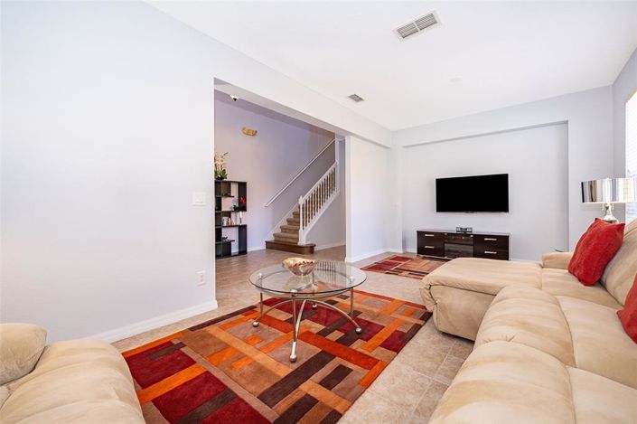 Image No.9-5 Bed House for sale