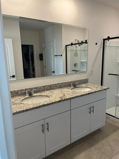 Image No.14-4 Bed House for sale