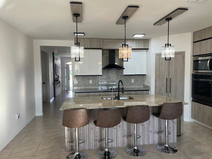 Image No.3-4 Bed House for sale