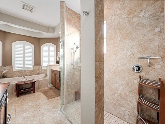 Image No.23-5 Bed House for sale