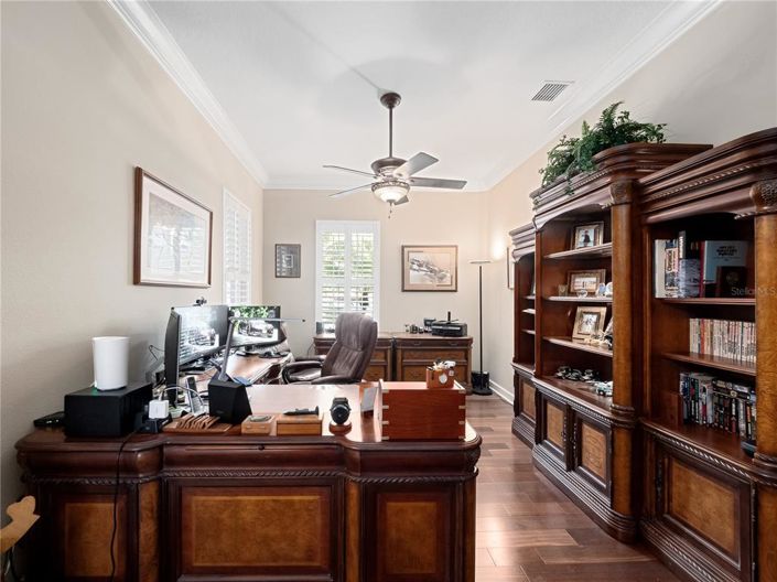 Image No.26-5 Bed House for sale