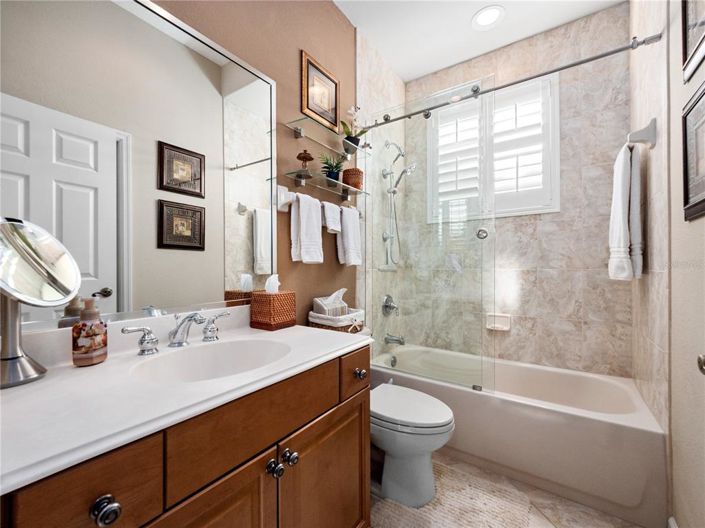 Image No.30-5 Bed House for sale