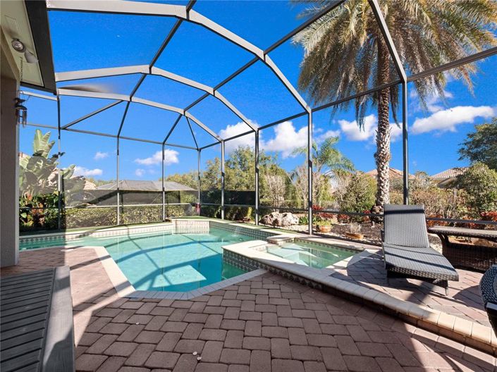 Image No.38-5 Bed House for sale