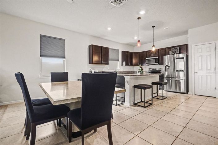 Image No.7-Maison de 4 chambres à vendre à Saint John