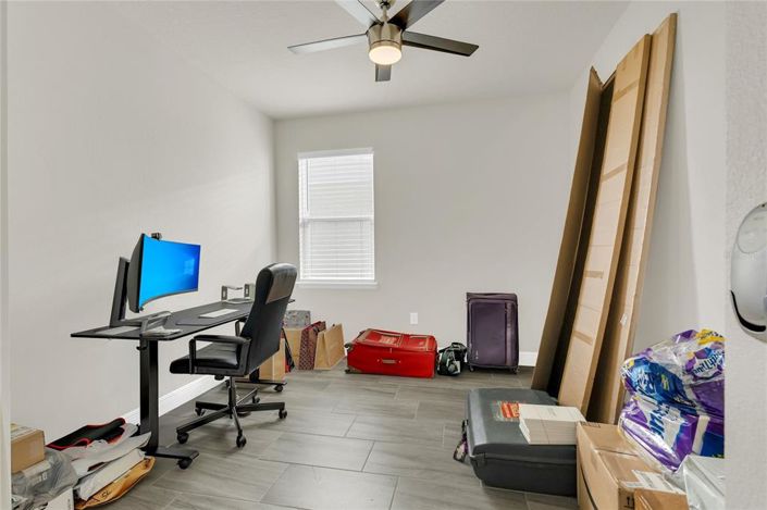 Image No.17-5 Bed House for sale