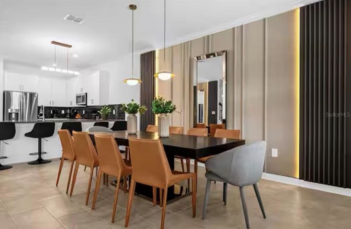 Image No.17-8 Bed House for sale