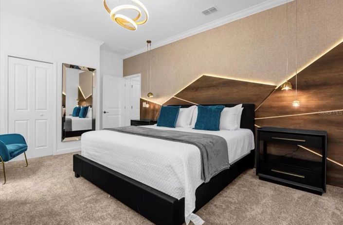 Image No.22-8 Bed House for sale