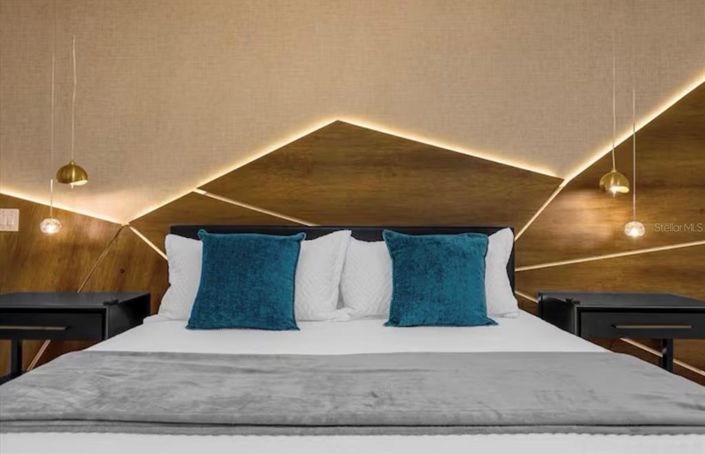 Image No.23-8 Bed House for sale