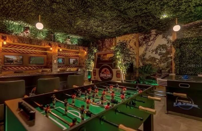 Image No.26-8 Bed House for sale