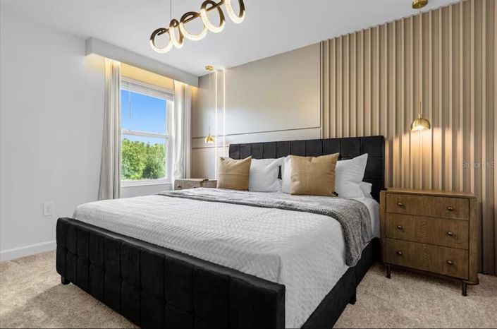 Image No.36-8 Bed House for sale