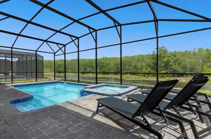 Image No.58-8 Bed House for sale