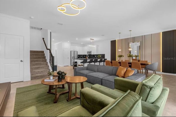 Image No.7-8 Bed House for sale