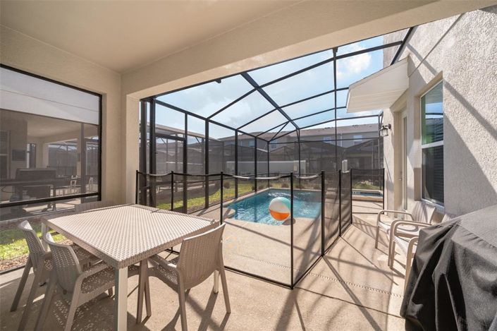 Image No.19-5 Bed House for sale