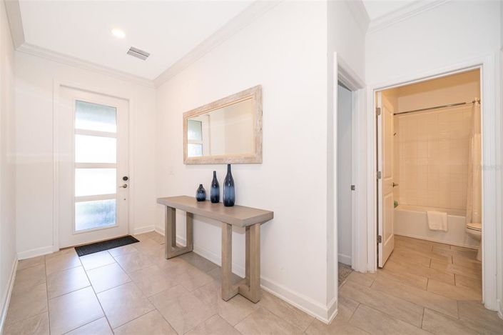 Image No.3-5 Bed House for sale