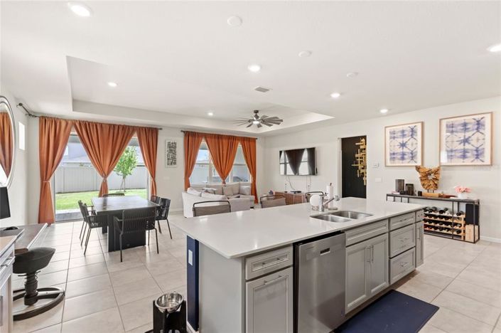 Image No.14-3 Bed House for sale