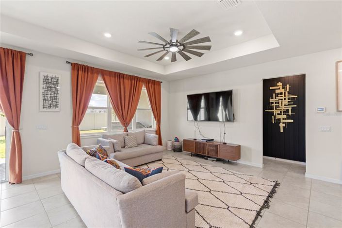 Image No.16-3 Bed House for sale