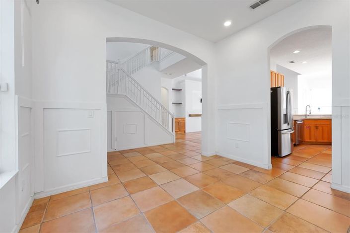 Image No.16-5 Bed House for sale