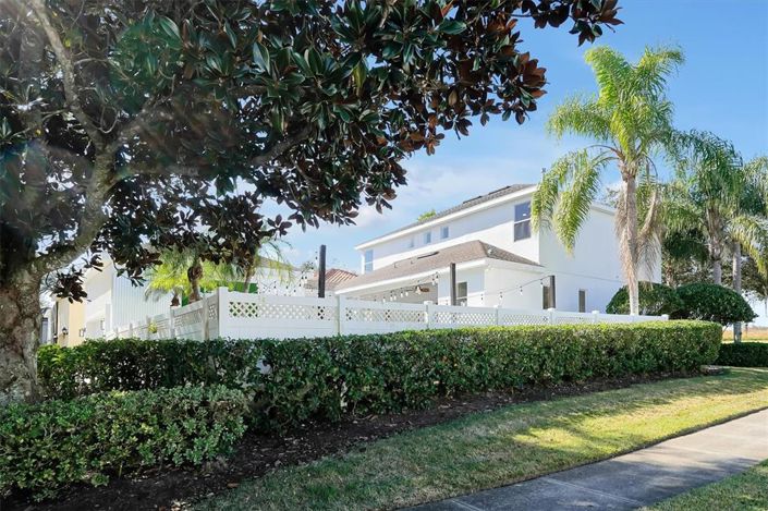 Image No.2-5 Bed House for sale