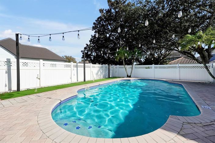 Image No.22-5 Bed House for sale