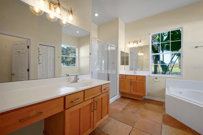 Image No.29-5 Bed House for sale