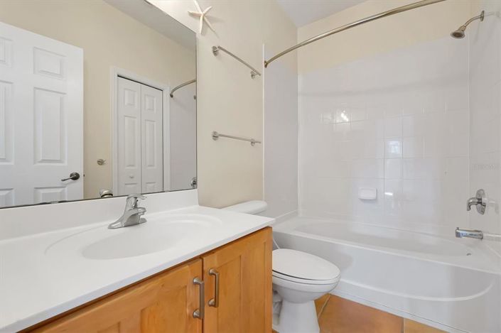 Image No.45-5 Bed House for sale