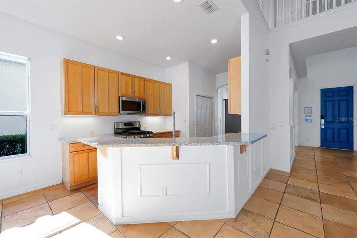 Image No.9-5 Bed House for sale