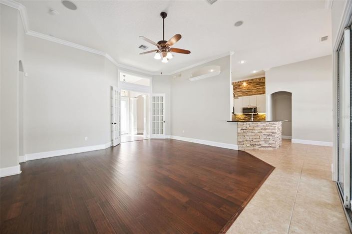 Image No.10-4 Bed House for sale