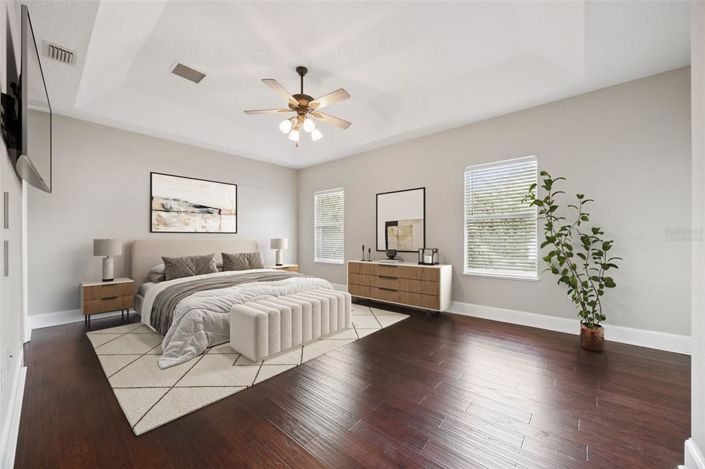 Image No.18-4 Bed House for sale