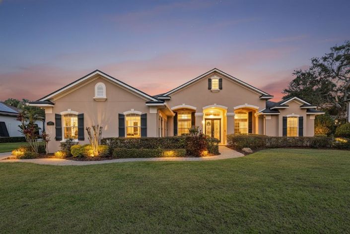 Image No.2-4 Bed House for sale