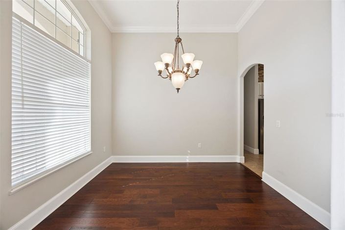 Image No.35-4 Bed House for sale