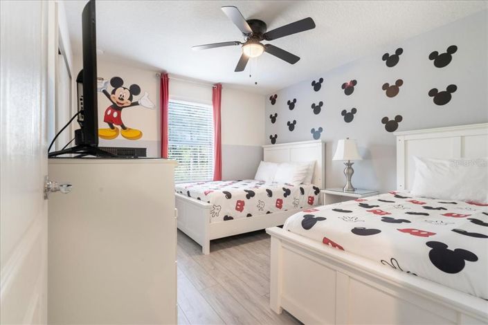 Image No.23-4 Bed Townhouse for sale