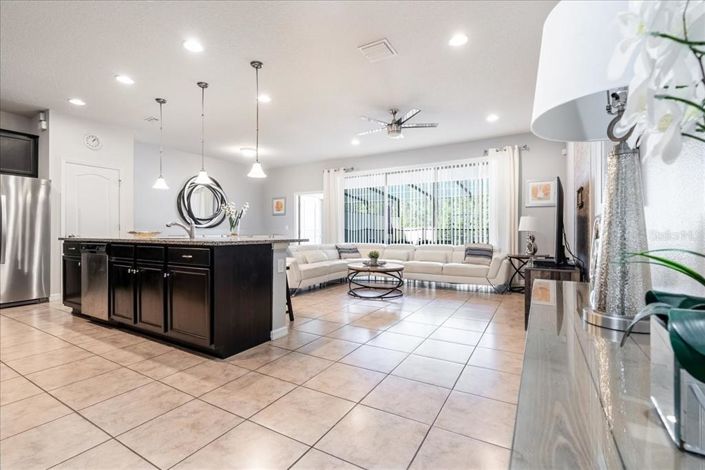 Image No.9-4 Bed Townhouse for sale