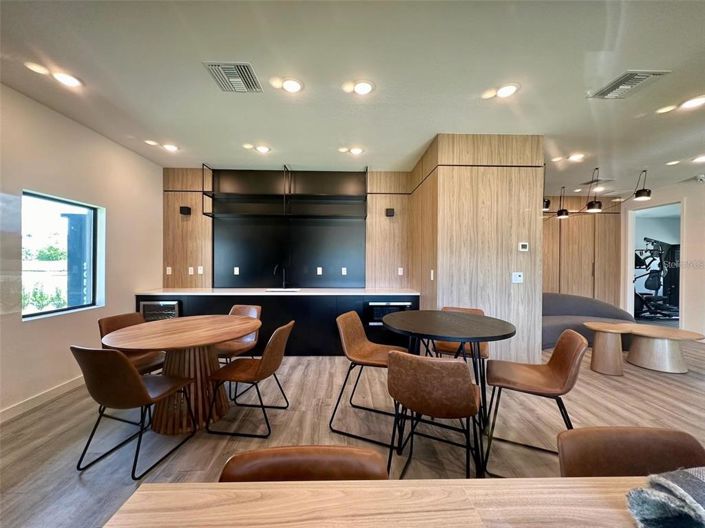 Image No.20-3 Bed Townhouse for sale