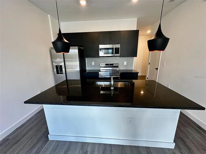 Image No.6-3 Bed Townhouse for sale