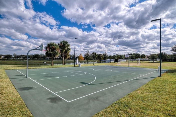 Image No.42-6 Bed Townhouse for sale