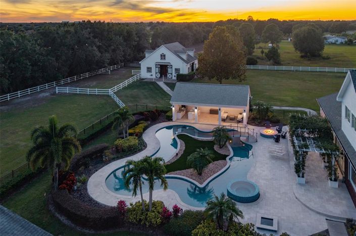 Image No.11-10 Bed House for sale