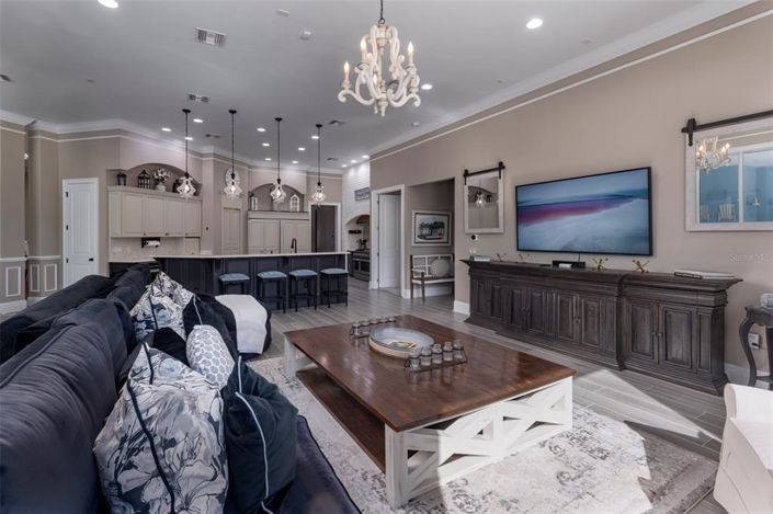 Image No.18-10 Bed House for sale