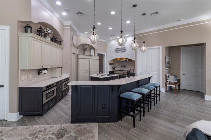 Image No.23-10 Bed House for sale