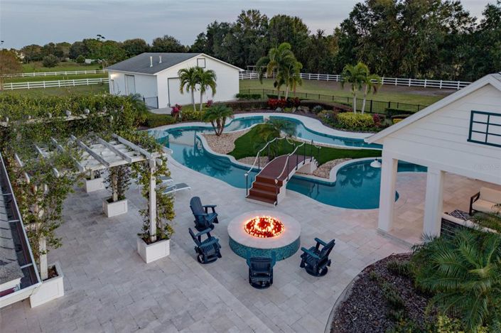 Image No.49-10 Bed House for sale