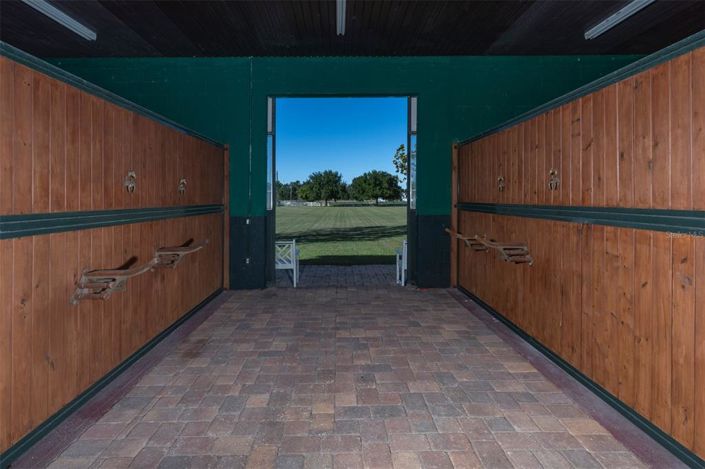 Image No.60-10 Bed House for sale