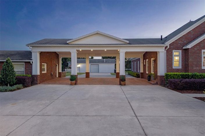 Image No.9-10 Bed House for sale